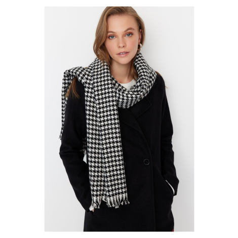 Trendyol Black Soft Textured Crowbar Scarf