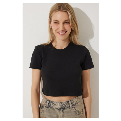 Happiness İstanbul Women's Black Crew Neck Basic Crop Knitted T-Shirt