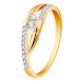 Zlatý prsteň 585 - lesklé zahnuté ramená, trblietavé pásy a tri zirkóny - Veľkosť: 55 mm