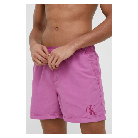 Plavkové šortky Calvin Klein ružová farba