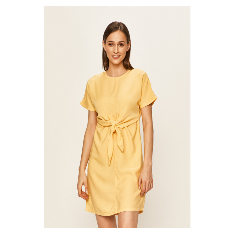 Dámske šaty Vero Moda