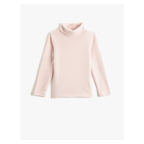 Koton Basic Turtleneck T-Shirt with a Soft Texture, Long Sleeves.