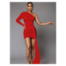 Červené šaty luxus