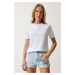 Happiness İstanbul Women's White Crew Neck Basic Knitted T-Shirt