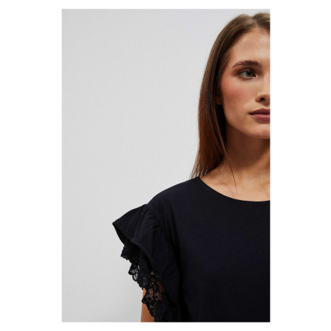 Blouse with ruffles on the shoulders Moodo