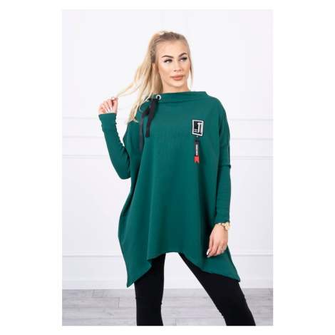 Oversized sweatshirt with asymmetrical sides in green