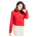 Červená klasická košeľa s vreckami na hrudi pre dámy
