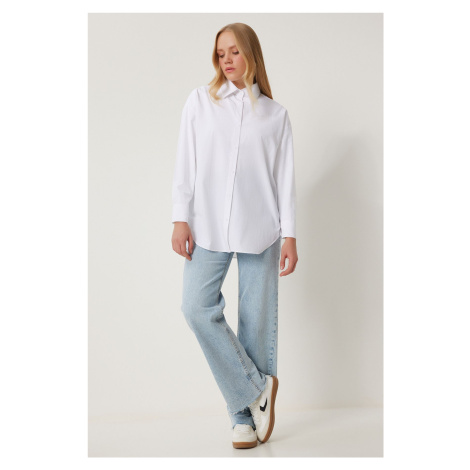 Happiness İstanbul Women's White Cotton Oversize Long Shirt