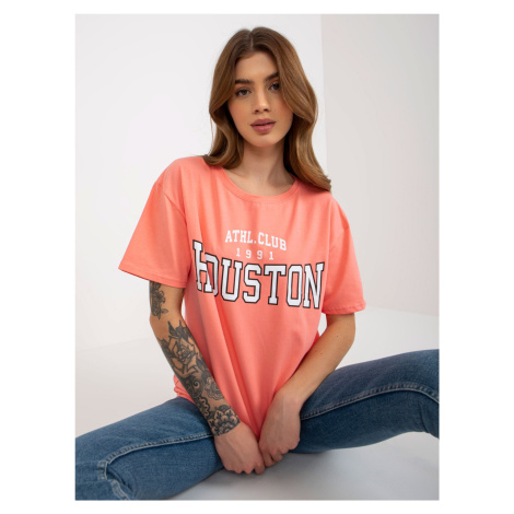 Peach loose women's T-shirt with inscription