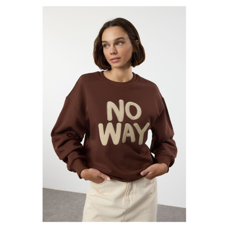 Trendyol Brown Slogan Embroidered Regular/Normal Fit Crew Neck Thick Knitted Sweatshirt