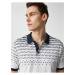Tričko s polo výstrihom Koton s gombíkmi v slim fit strihu s detailmi abstraktnej potlače.