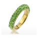 Trblietavý prsteň zlatej farby z ocele, línie svetlozelených kamienkov - Veľkosť: 49 mm
