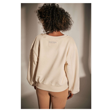 Light beige sweatshirt made of recycled Comino MOTHER EARTH material