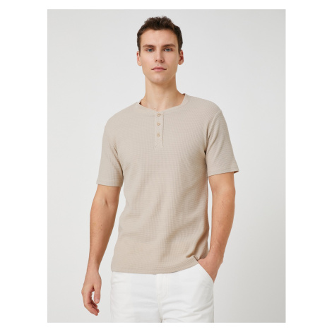 Koton Basic tričko so širokým golierom na gombíky, slim fit krátky rukáv