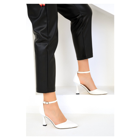 Soho Women's White Classic Heeled Shoes 17844