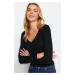 Trendyol Black Premium Soft Fabric V-Neck Fitted Stretchy Knitted Blouse