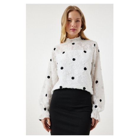 Happiness İstanbul Women's White Marked Polka Dot Woven Blouse