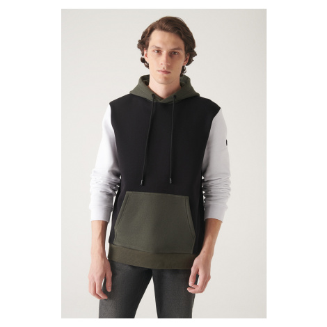 Avva Men's Black and White Hooded Collar 3Thread Fleece Block Colored Regular Fit Sweatshirt
