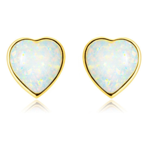 Zlaté 9K náušnice - pravidelné srdce s vypuklým syntetickým bielym opálom, puzetky