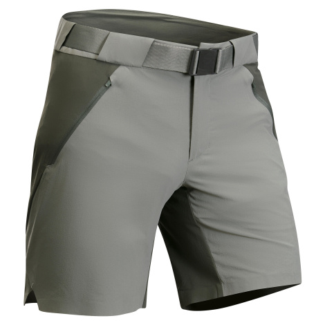 Pánske outdoorové kraťasy QUECHUA