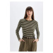 DEFACTO Regular Fit Crew Neck Striped Casual Long Sleeve T-Shirt