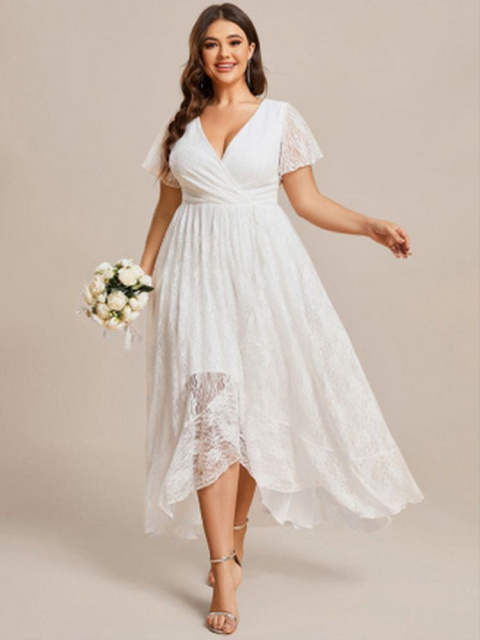 Lacné svadobné šaty pre plnoštíhle: štýl, ktorý nezruinuje váš rozpočet